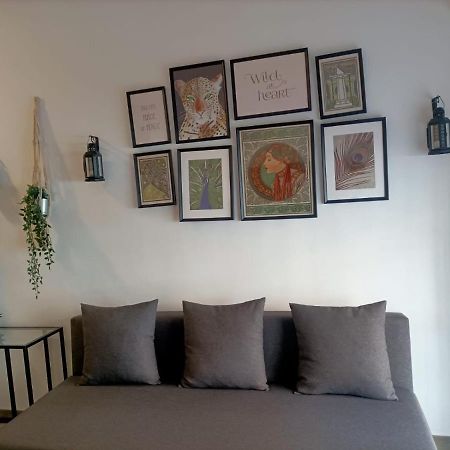 Apartamentos Jap Villaamil Madrid Extérieur photo