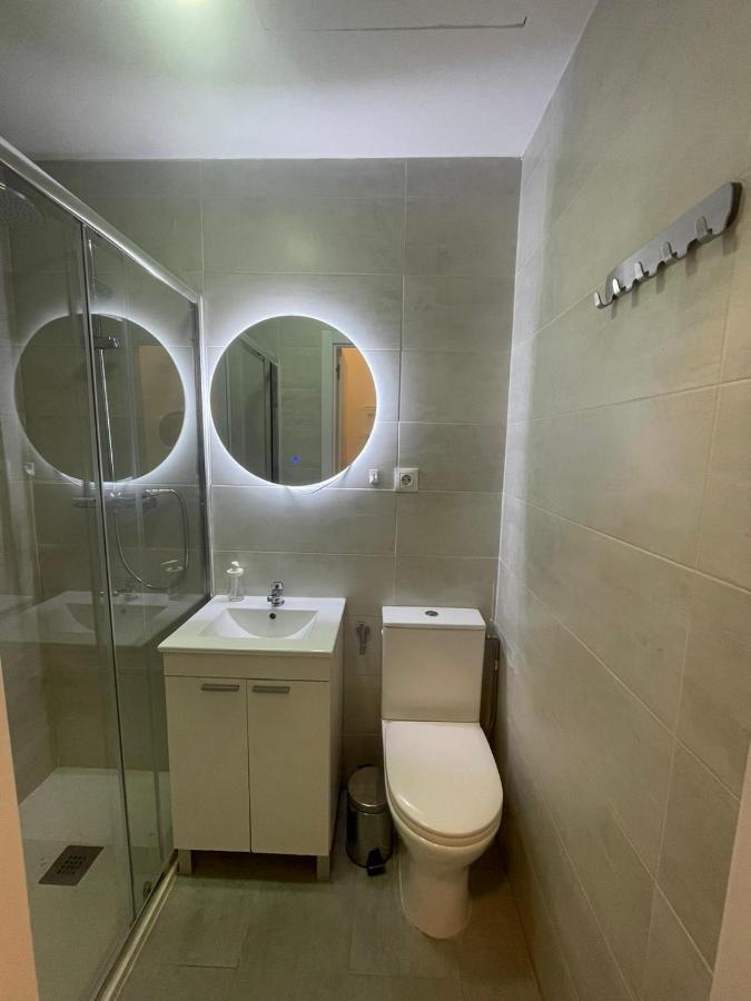 Apartamentos Jap Villaamil Madrid Extérieur photo